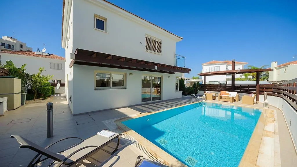 Pernera Holiday Villa 015
