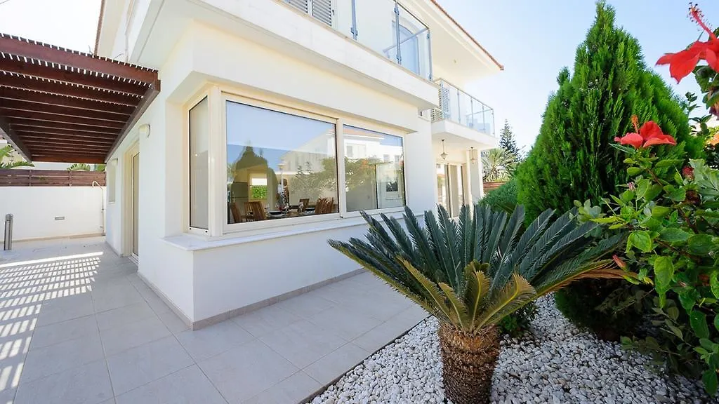 Pernera Holiday Villa 015